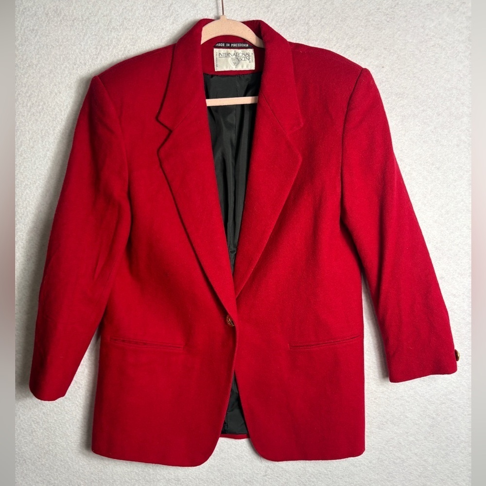 International Scene Red Blazer/Jacket
Size 10